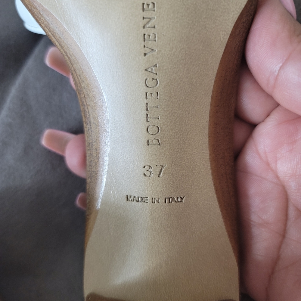 Shoes - Picture 3 of 6
